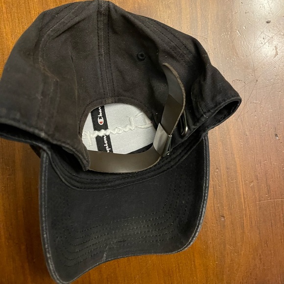 Champion hat. - Picture 5 of 5